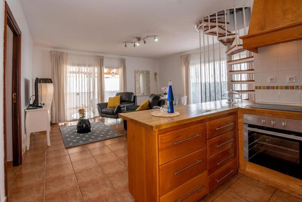 Villa Iris Callao Salvaje Εξωτερικό φωτογραφία